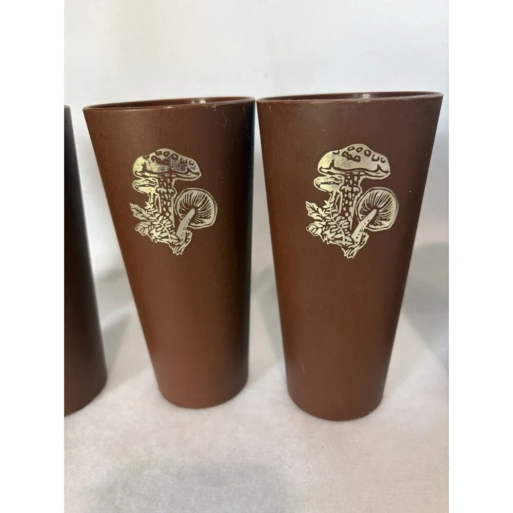 Vintage Tupperware Plastic Tumblers With Gold Mushroom Design Set Of 6